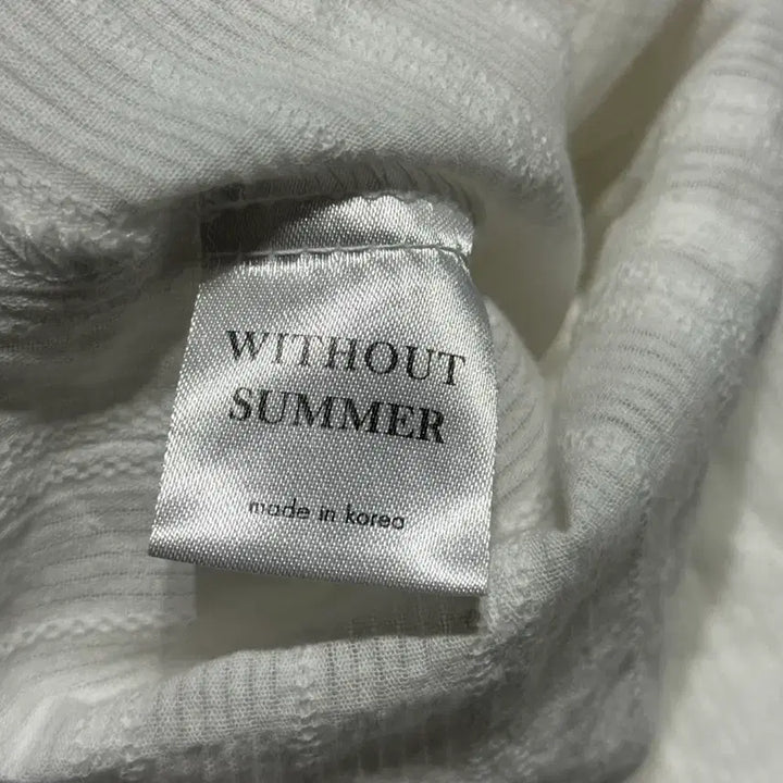 [BUNJANG] Without Summer Flip Blouse / 위드아웃썸머 플립 블라우스