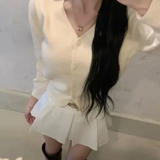 [BUNJANG] Ivory Black V-neck Knit Cardigan / 상태좋음) 블랙컬러 긴팔 니트 가디건 브이넥 봄가을 간절기