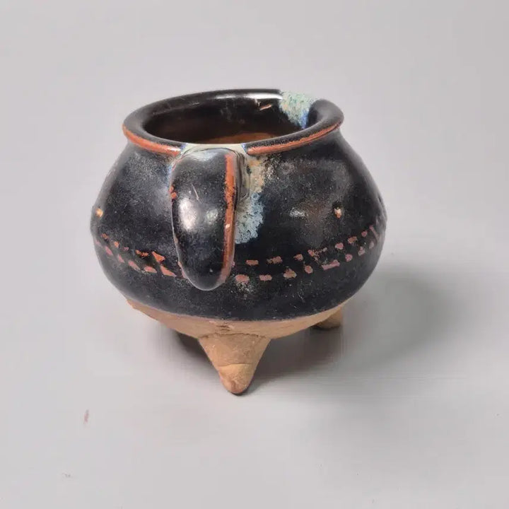 [SOLD OUT] 송금대 흑유 청반 삼족 조형호 중국도자기 골동품 고미술품 수집품 도자기