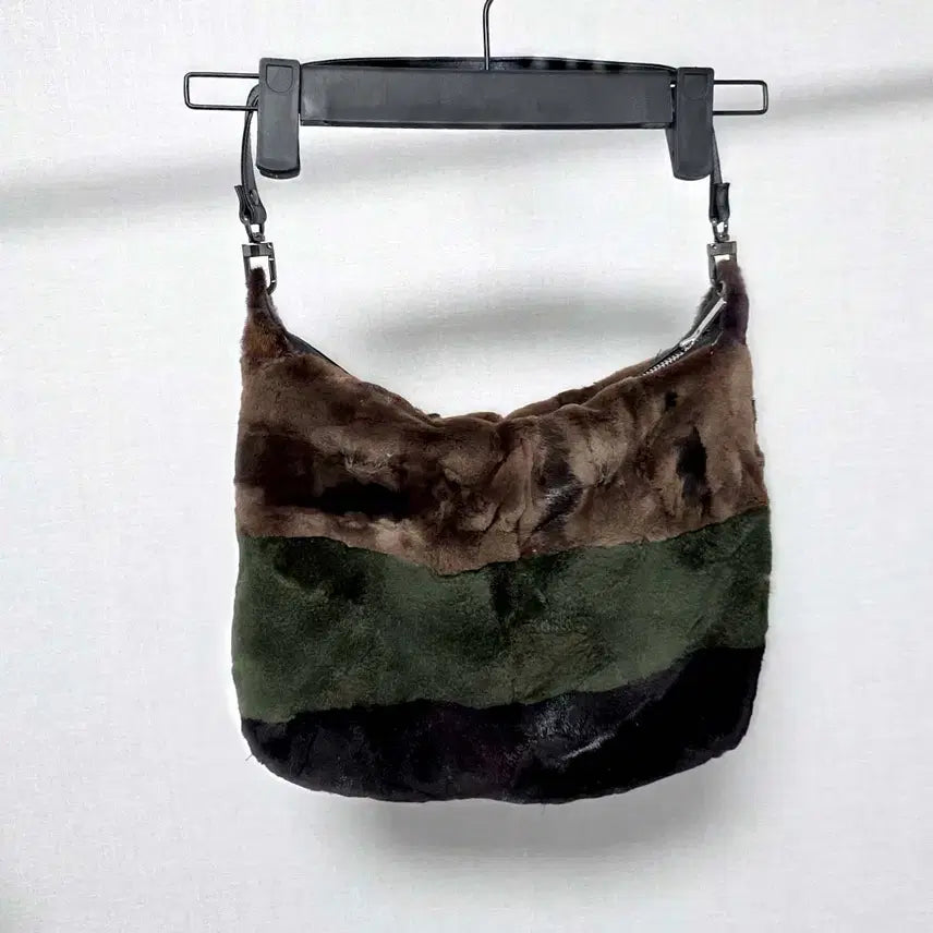[BUNJANG] Mink Real Fur Shoulder Bag (Forest Green Mix) / 밍크 리얼퍼 숄더백(포레스트 그린 믹스)