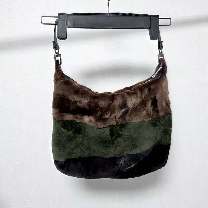[BUNJANG] Mink Real Fur Shoulder Bag (Forest Green Mix) / 밍크 리얼퍼 숄더백(포레스트 그린 믹스)