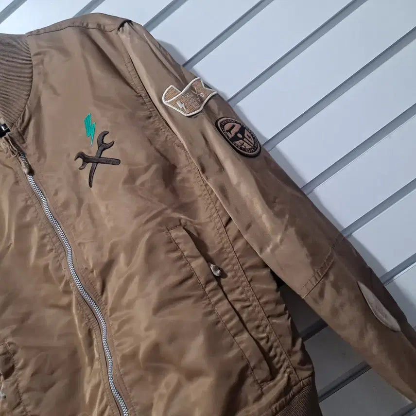 [BUNJANG] EXR Beige Jacket (Size 66) / EXR 여성 베이지 귀욤점퍼66/옷장꾸미기