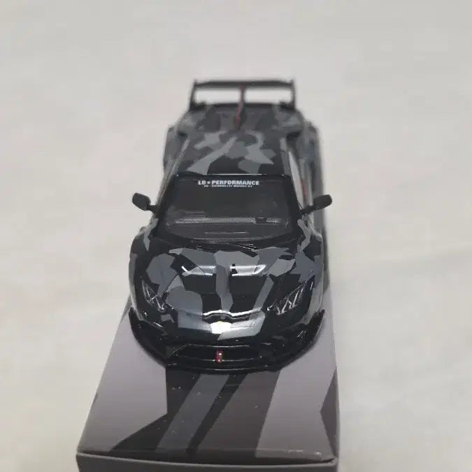 [BUNJANG] MINI GT Lamborghini Uracan Digital Camouflage 1/64 / MINI GT 람보르기니 우라칸 디지털 카모플라쥬 1/64