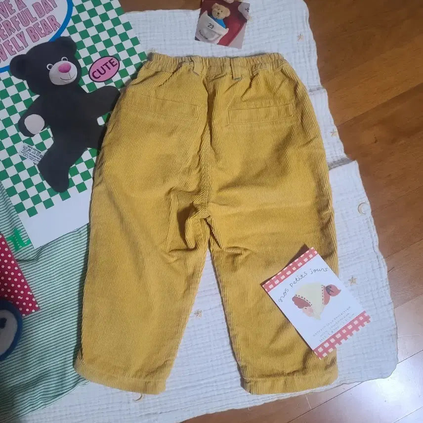 [BUNJANG] Roa & Jasu Corduroy Pants 110 / 로아앤제인 자수 골덴 바지  110