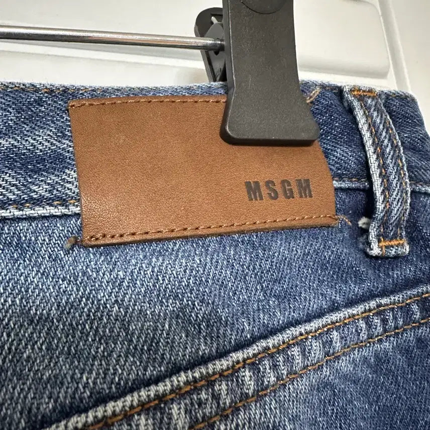 [BUNJANG] MSGM Denim Jeans (Size 66) / MSGM 캐릭터 자수 데님 청바지 66 강남 신세계구매 컨디션 최상