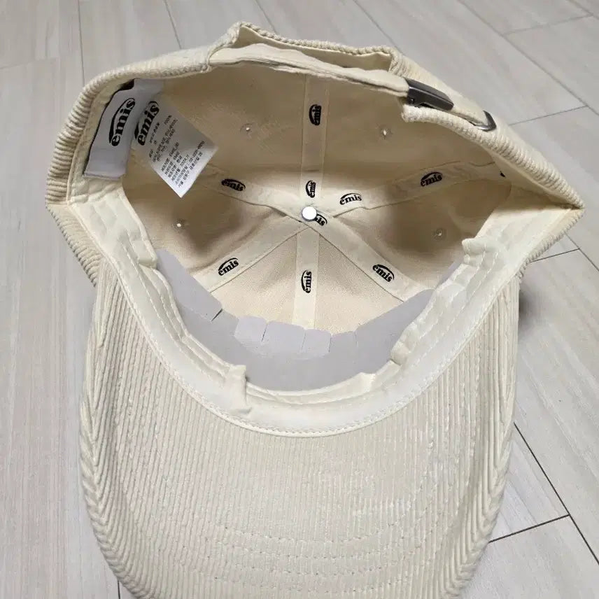 [BUNJANG] Emis Corduroy Ball Cap / emis 코듀로이 볼캡 그린/아이보리.