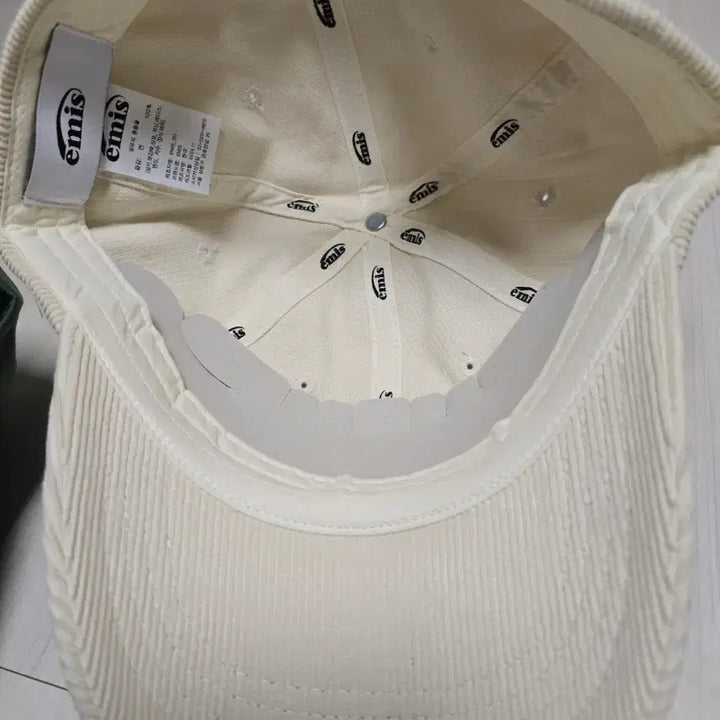 [BUNJANG] Emis Corduroy Ball Cap / emis 코듀로이 볼캡 그린/아이보리.