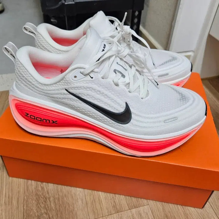 [BUNJANG] Nike Vomero Plus 260 / 나이키 보메로 플러스 260 정품 새상품급