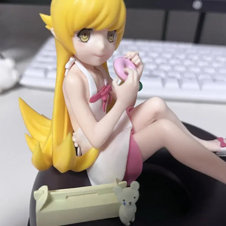 [BUNJANG] Monogatari Shinobu Figure / 모노가타리 시노부 피규어 판매합니다