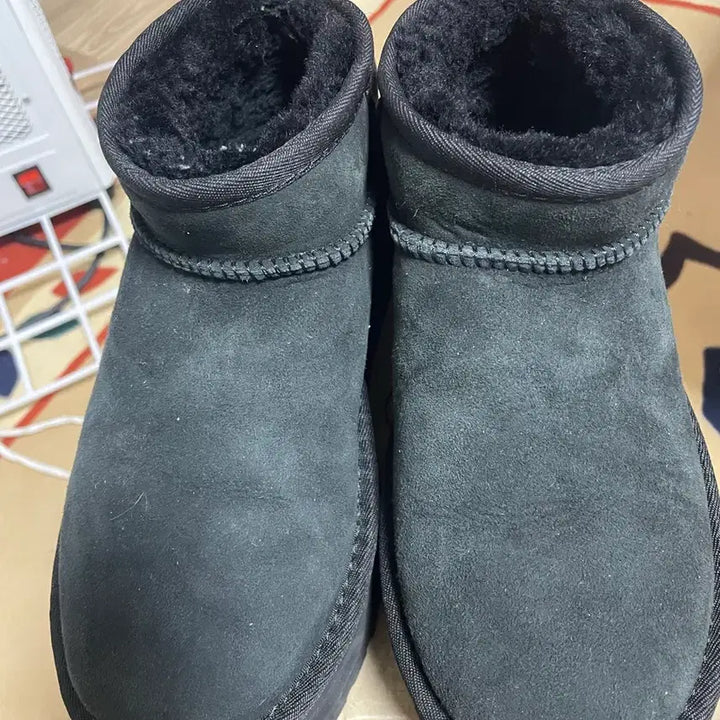 [BUNJANG] Black UGG Platform (Size 230) / 미국 어그 플랫폼 블랙 230사이즈