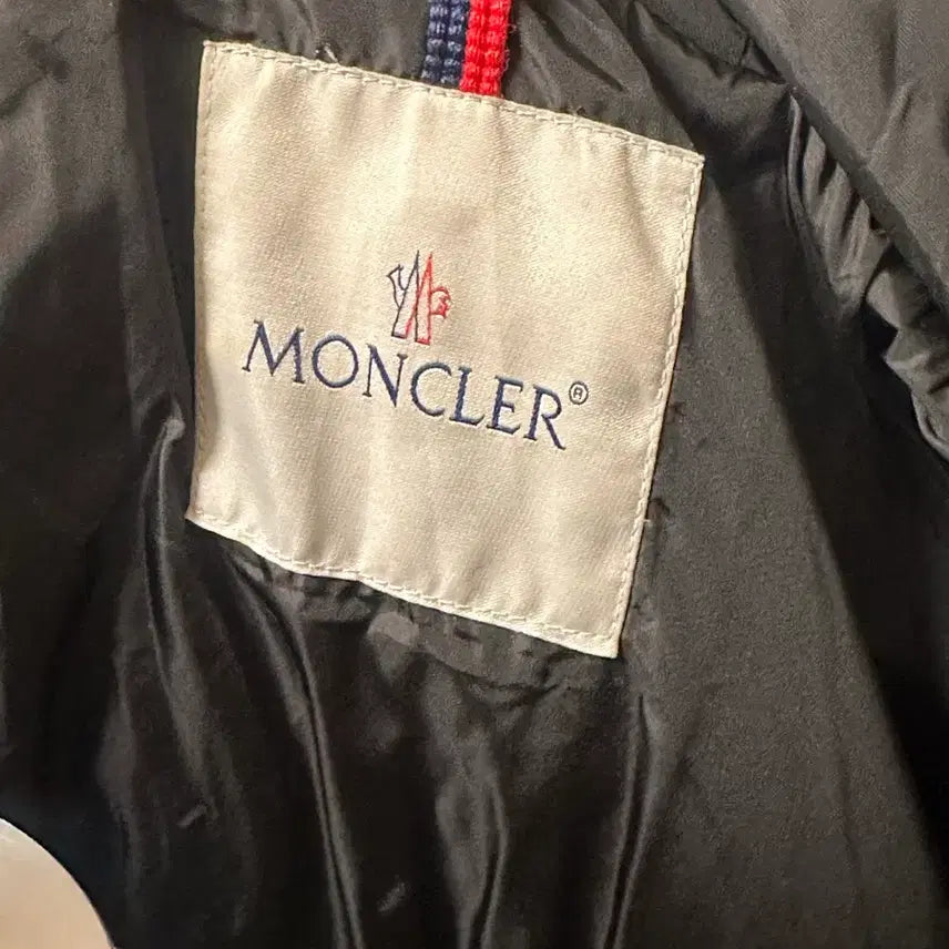 [BUNJANG] Moncler Women's Padded Jacket / 몽클여성패딩