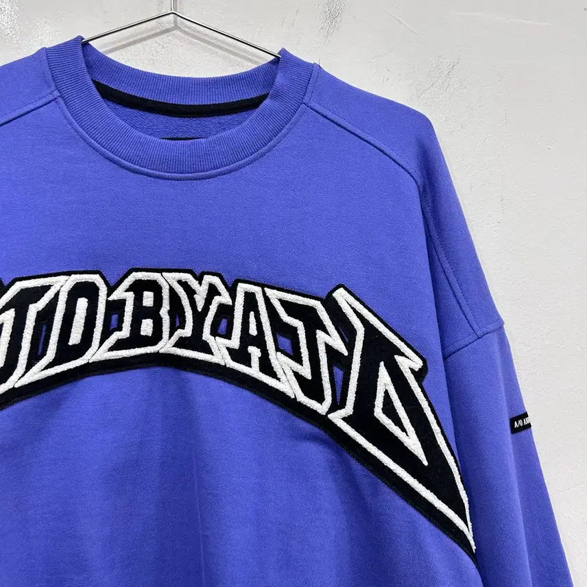 [BUNJANG] AJO BY AJO Big Patch Logo Oversized Heavy Cotton Sweatshirt / 아조바이아조 빅패치로고 오버핏 헤비코튼 맨투맨