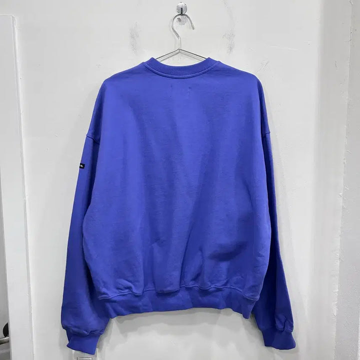 [BUNJANG] AJO BY AJO Big Patch Logo Oversized Heavy Cotton Sweatshirt / 아조바이아조 빅패치로고 오버핏 헤비코튼 맨투맨