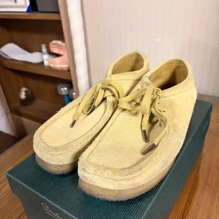 [BUNJANG] Clarks Wallabee Maple (US 9.5) / 클락스 왈라비 메이플 (US 9.5)