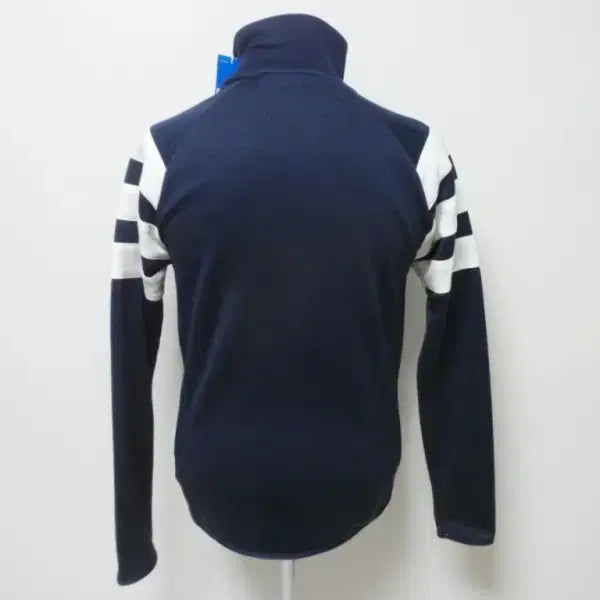 [BUNJANG] Adidas Women's Spring/Autumn Sports Training Top (Size 85) / (무료배송) 아디다스/정품/여성/춘추/스포츠/트레이닝 상의/85/새제품