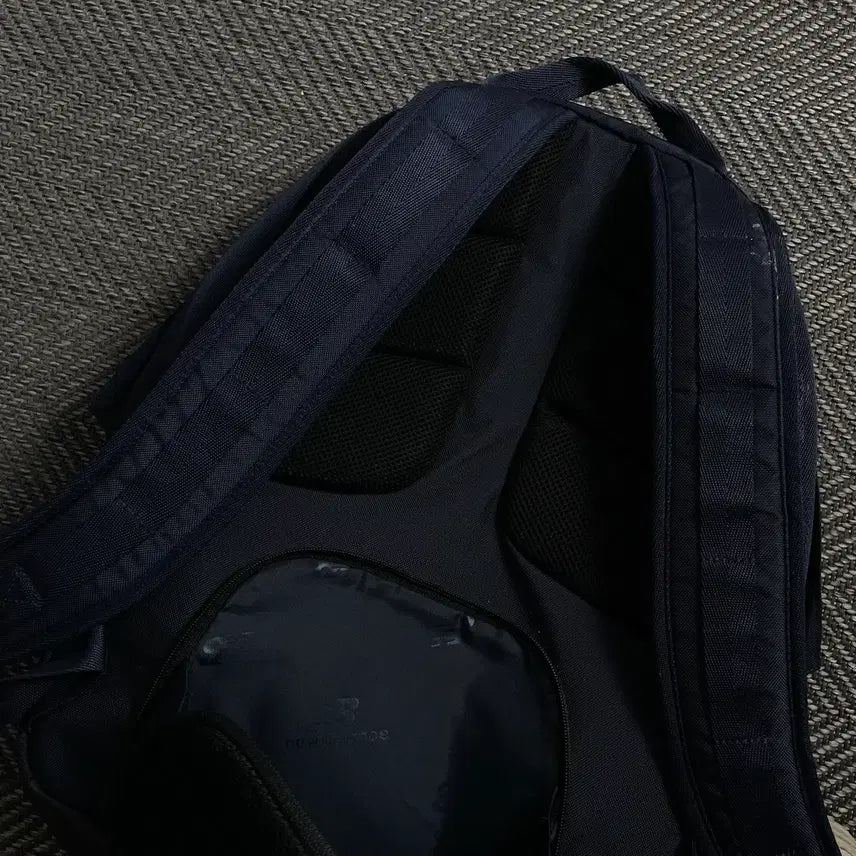 [BUNJANG] New Balance 3D Multi Backpack Navy 4428 / 뉴발란스 3D 멀티 백팩 네이비y 4428