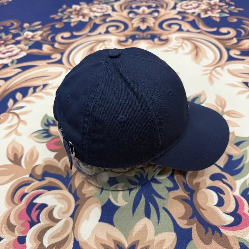 [BUNJANG] Tommy Hilfiger Small Logo Cap (Navy) / 타미힐피거 스몰로고 볼캡(네이비)