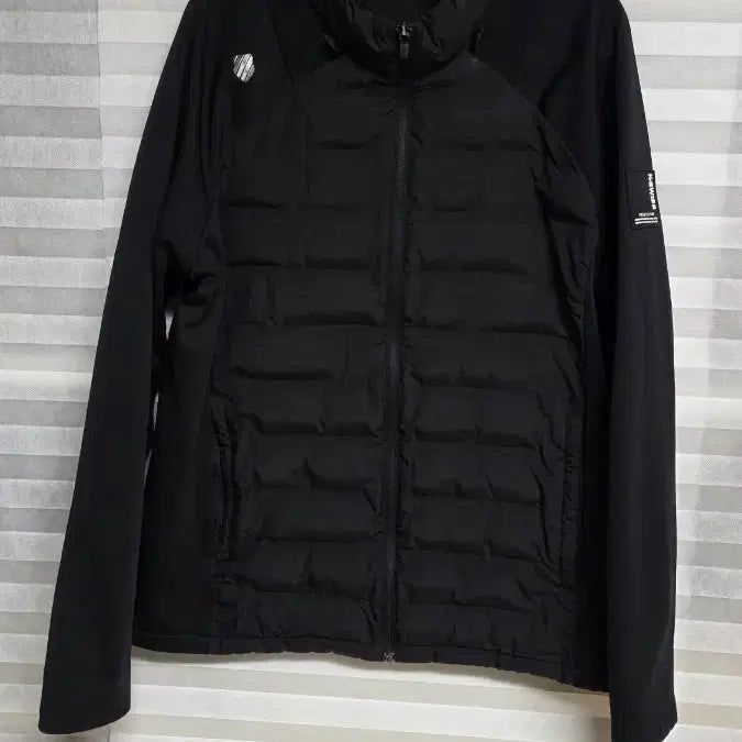 [BUNJANG] K-Swiss Black Padded Jacket / K-SWISS 케이스위스 블랙 패딩 자켓