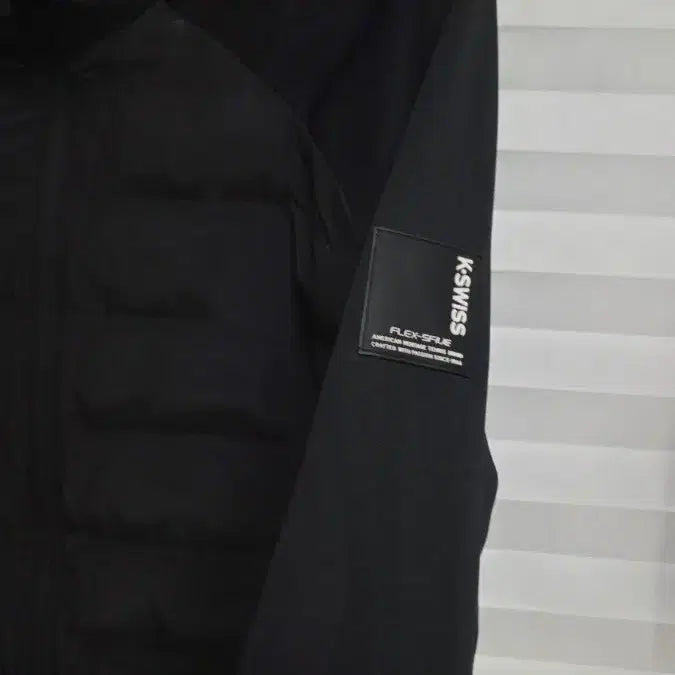 [BUNJANG] K-Swiss Black Padded Jacket / K-SWISS 케이스위스 블랙 패딩 자켓