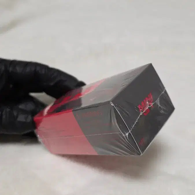 [BUNJANG] Mini GT 1/64 Red Car Model / MINI GT 자동차 모형 새상품 1/64 레드