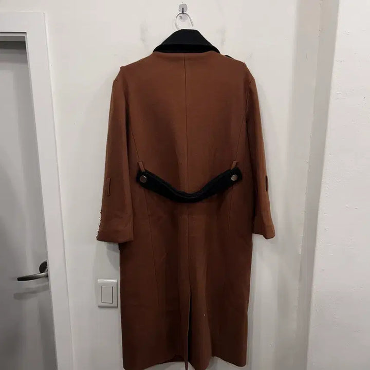 [BUNJANG] Another Lounge Wool Double Long Coat / 어나더라운지 배색 카라 견장 울 더블 롱코트