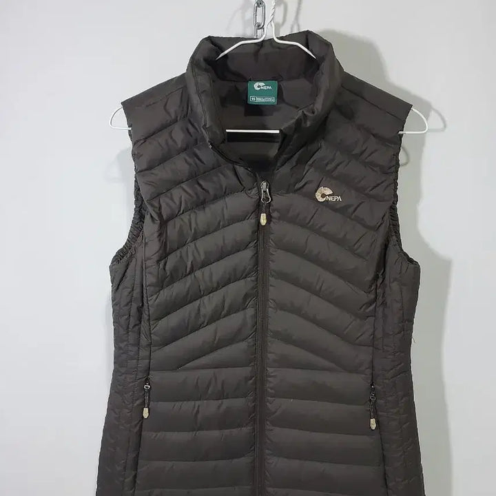 [BUNJANG] Nepa Women's Down Feather Lightweight Vest Brown / 네파 여성 오리털 경량 패딩 조끼 브라운