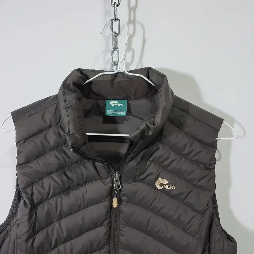[BUNJANG] Nepa Women's Down Feather Lightweight Vest Brown / 네파 여성 오리털 경량 패딩 조끼 브라운