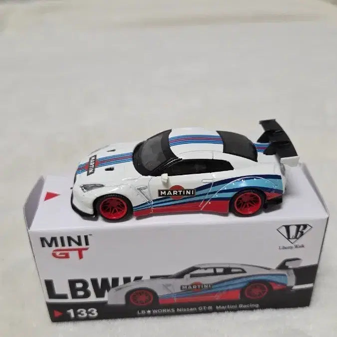 [BUNJANG] MINI GT LBWK Nissan GTR Martini Racing / MINI GT LBWK 닛산 GTR 마티니 레이싱