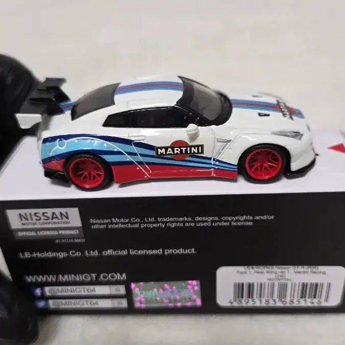 [BUNJANG] MINI GT LBWK Nissan GTR Martini Racing / MINI GT LBWK 닛산 GTR 마티니 레이싱