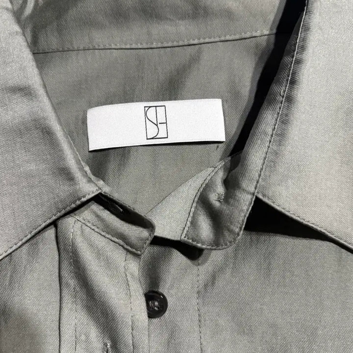 [BUNJANG] Ciipher Mild Khaki Shirt / 시에 니스 셔츠 마일드 카키