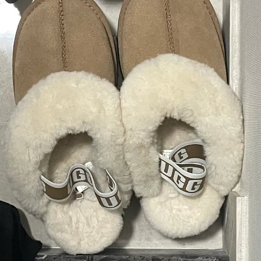 [BUNJANG] Slipper 240 / 미국 어그 플랫폼 슬리퍼 240
