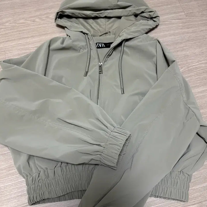 [BUNJANG] Zara Cropped Bomber Jacket / 자라 크롭 봄버 재킷