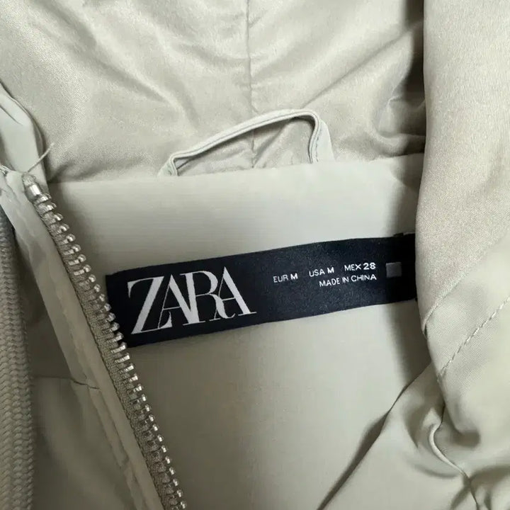 [BUNJANG] Zara Cropped Bomber Jacket / 자라 크롭 봄버 재킷