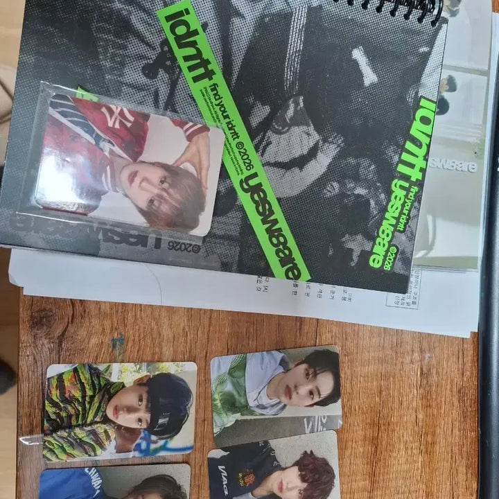 [BUNJANG] Bundle Set Identity Album Object / idntt 아이덴티티 앨범, 오브젝트 일괄 양도