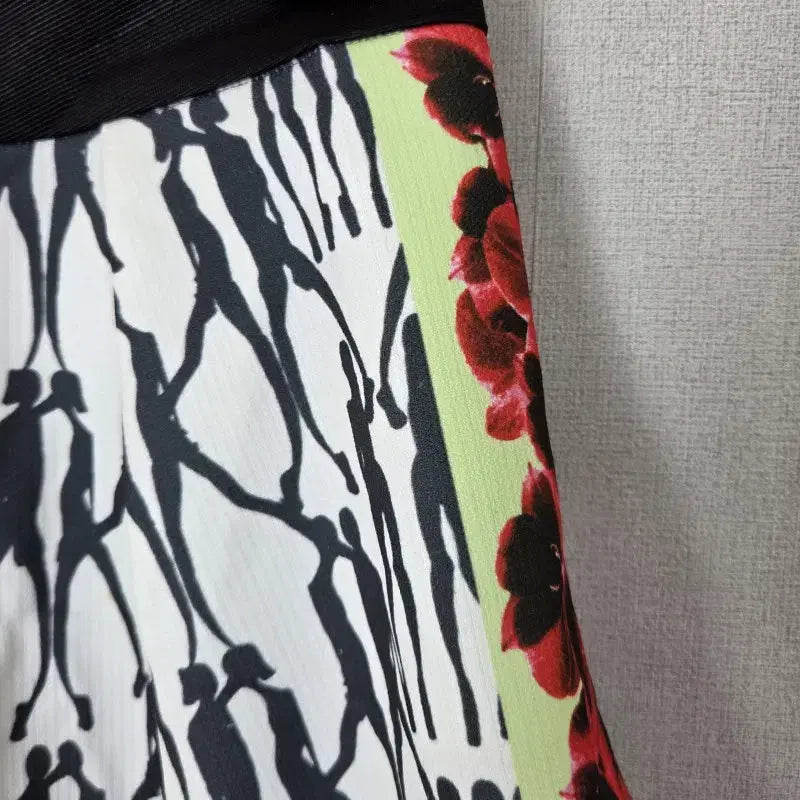 [BUNJANG] TASSETASSE 여67-91 Printing Skirt L9872 / TASSETASSE 여67-91 프린팅 스커트 L9872