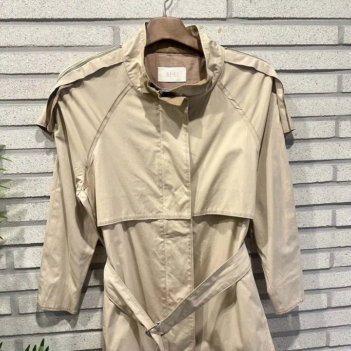 [BUNJANG] SJSJ Beige Trench Jacket / SJSJ 케이프 미디 트렌치 자켓 래글런 벨티드 하이넥 디테일 베이지