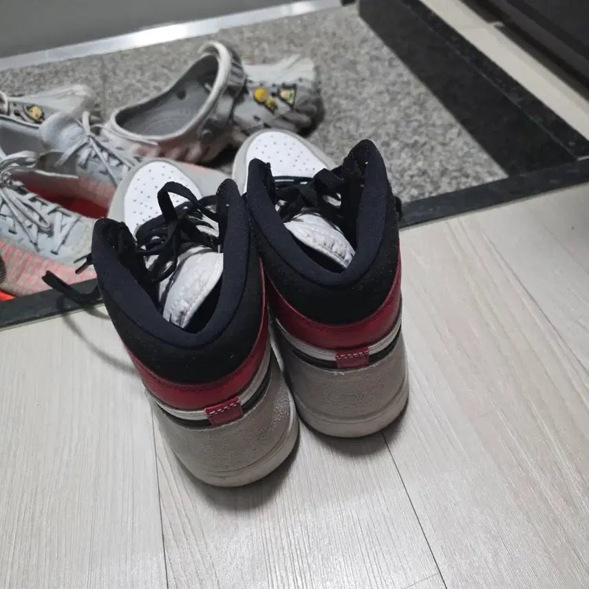 [BUNJANG] Jordan 1 Smoke Grey 285 / 조던1 스모크그레이 285