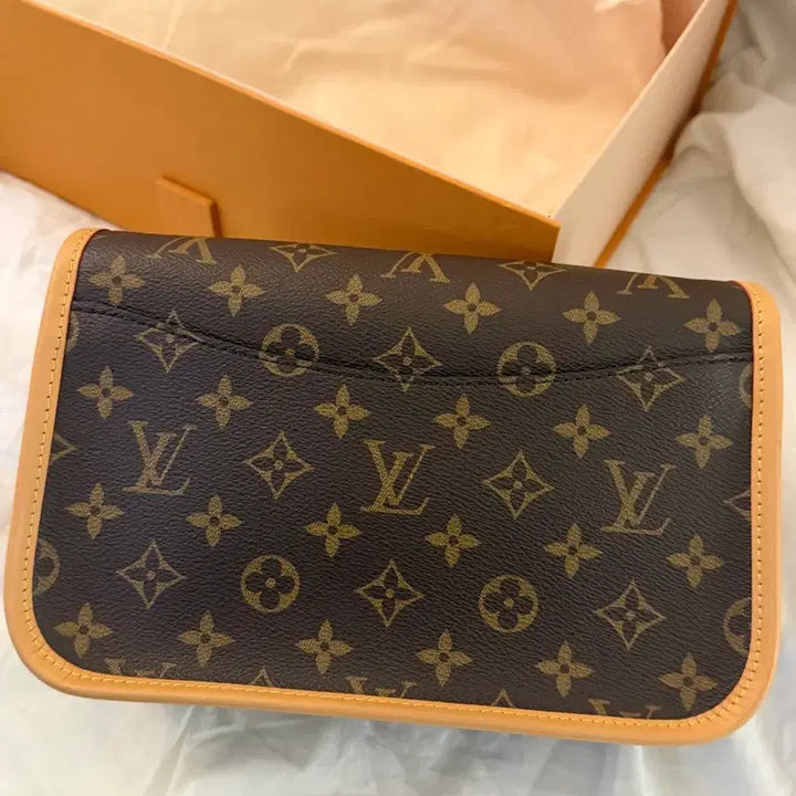 [BUNJANG] Louis Vuitton Monogram Diane Bag / 루이비통 모노그램 다이앤 가방