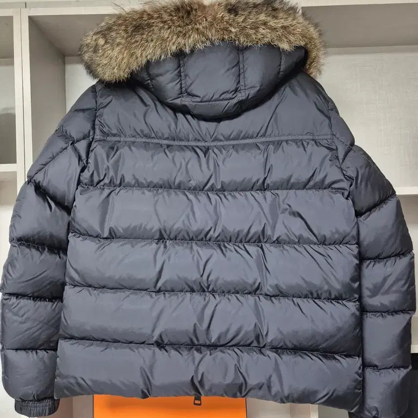 [BUNJANG] Moncler Maya Size 2 / 몽클레어 마야 2사이즈 판매합니다