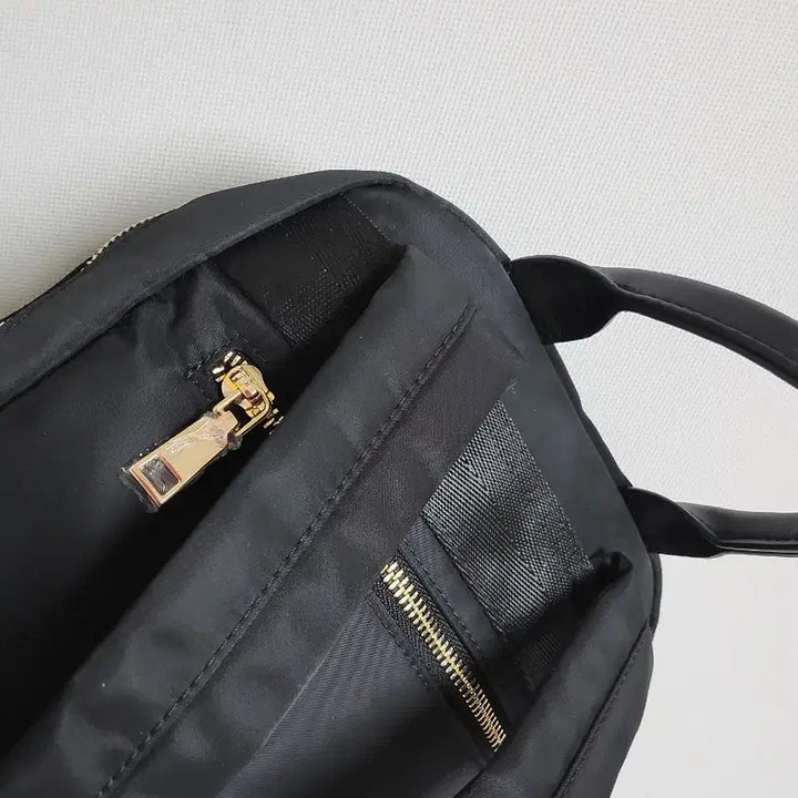 [BUNJANG] Zishen Prada Backpack (Medium) / 지센 프라다천 백팩 *24/33* 중간사이즈