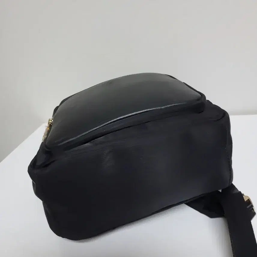 [BUNJANG] Zishen Prada Backpack (Medium) / 지센 프라다천 백팩 *24/33* 중간사이즈