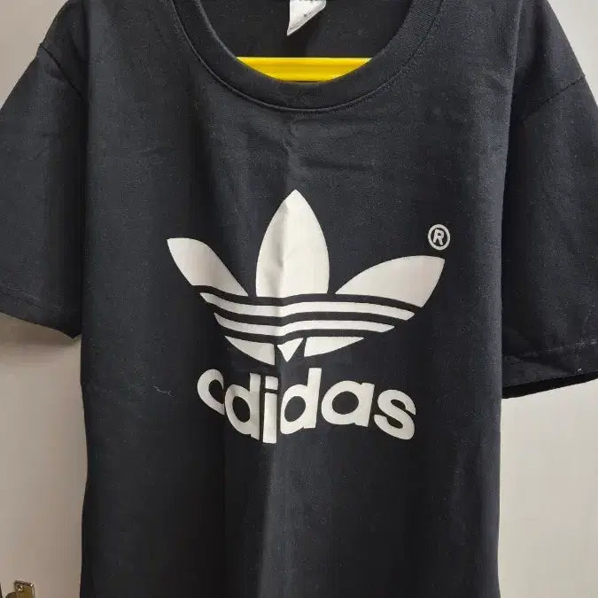 [BUNJANG] Black Short Sleeve T-shirt / 검정 반팔 티셔츠