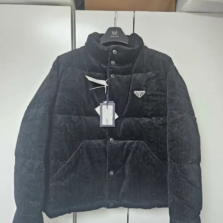 [BUNJANG] Prada Corduroy Padded Jacket / 프라다 코듀로이패딩 m사이즈판매