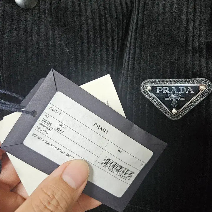 [BUNJANG] Prada Corduroy Padded Jacket / 프라다 코듀로이패딩 m사이즈판매