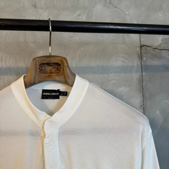 [BUNJANG] Giorgio Armani Henley Knit Top 105 / 조르지오 아르마니 헨리넥 니트 남성105