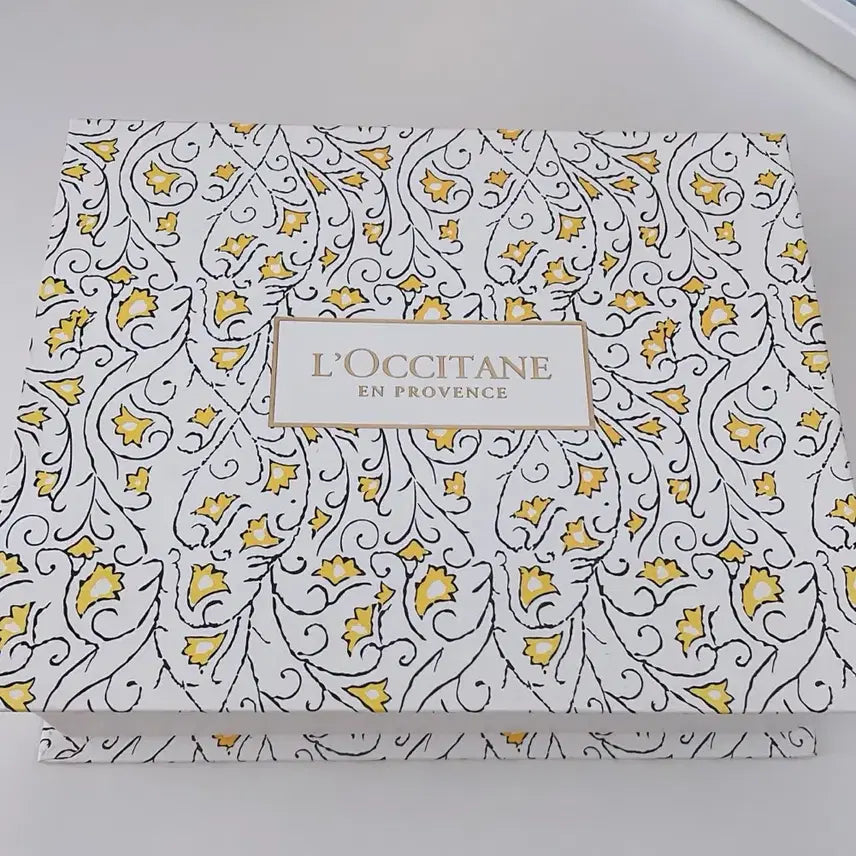 [BUNJANG] L'Occitane Almond Collection / 록시땅 아몬드 기프트 컬렉션 3종 국문택