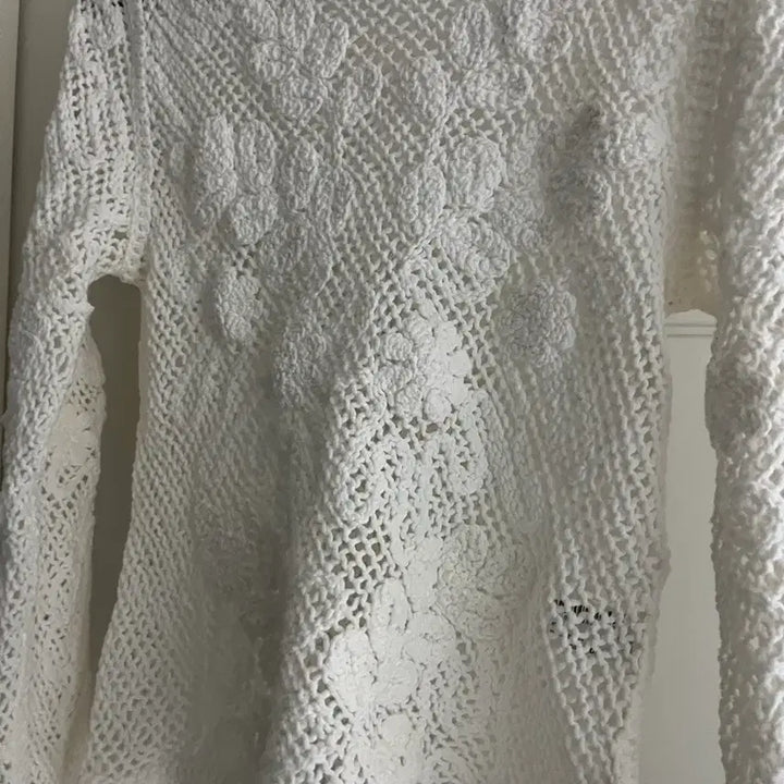 [BUNJANG] Zara Embroidered Lace Top / 자라 자수 레이스탑