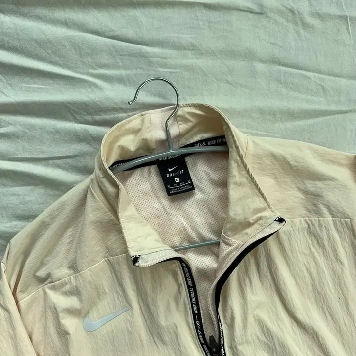 [BUNJANG] Nike Half-Zip Windbreaker / 나이키 반집업 바람막이
