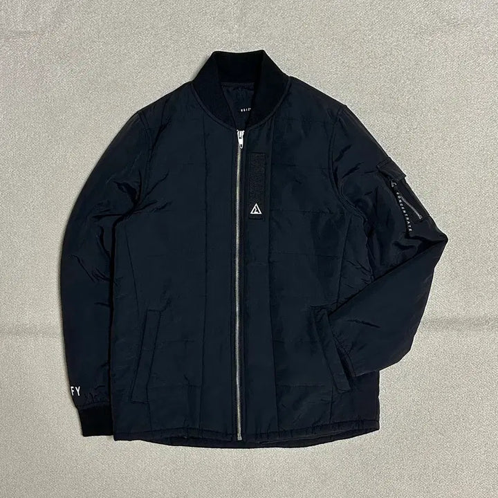 [BUNJANG] UGIZ Black Bomber Jacket / UGIZ 블랙 항공점퍼