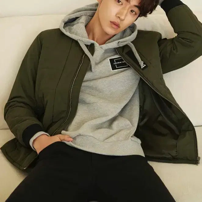 [BUNJANG] UGIZ Black Bomber Jacket / UGIZ 블랙 항공점퍼